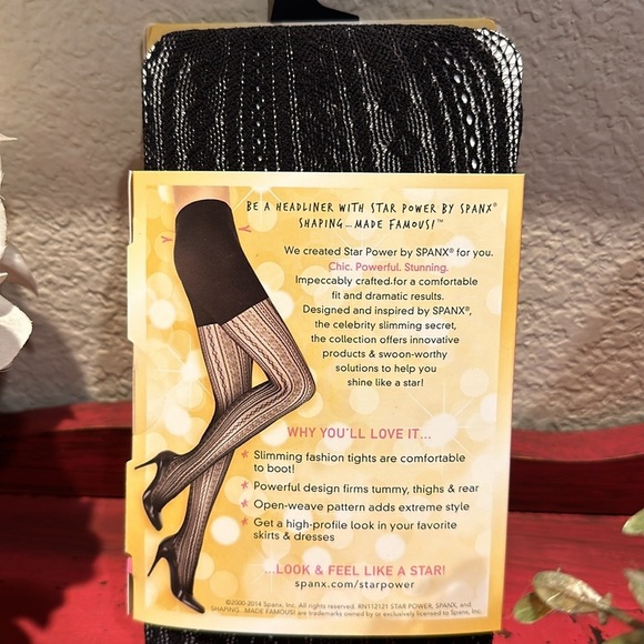 Nwt Spanx Shaping Tights. Check pictures for sizing - Picture 2 of 3